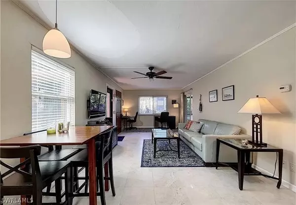 Fort Myers, FL 33908,16881 Davis RD #312