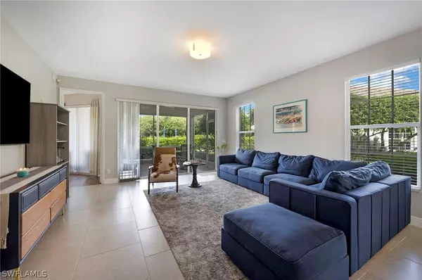 Naples, FL 34109,1825 Seville BLVD #812