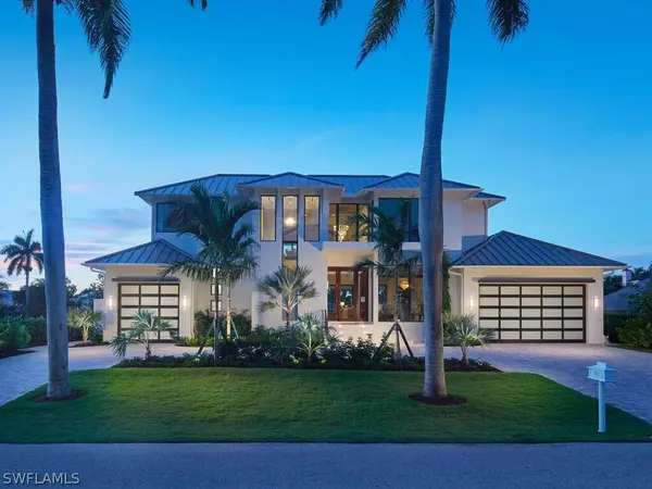 575 17th AVE S, Naples, FL 34102