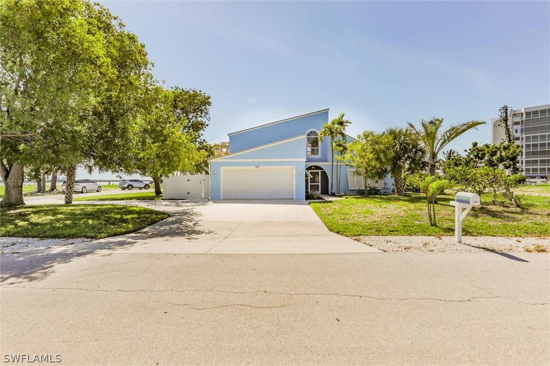 Fort Myers Beach, FL 33931,210 Estrellita DR