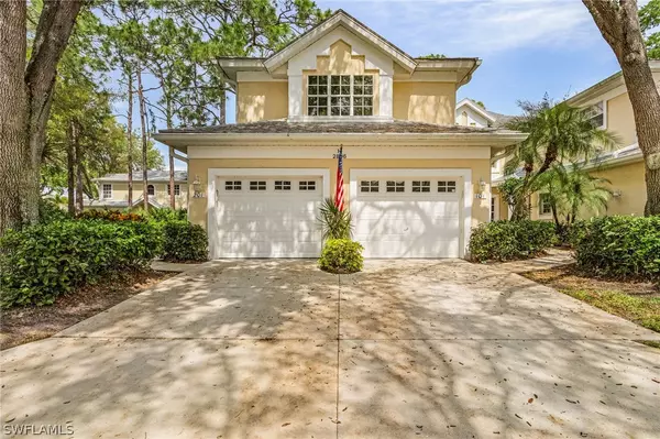 Naples, FL 34112,2806 Aintree LN W #H201