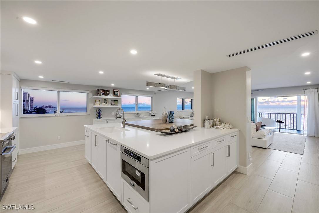 9051 Gulf Shore DR #602, Naples, FL 34108
