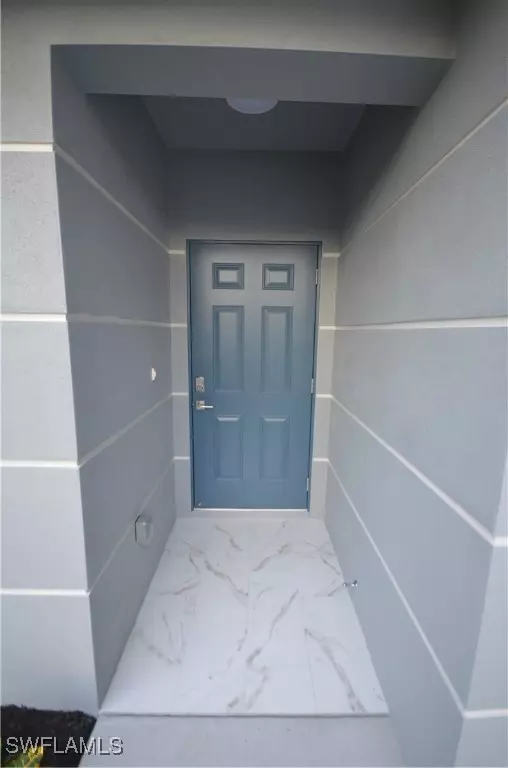 Fort Myers, FL 33916,2181 Mitchell CT