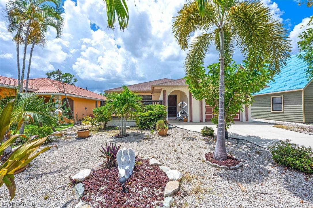 778 109th AVE N, Naples, FL 34108