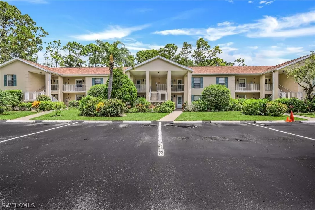 Naples, FL 34112,1704 Kings Lake BLVD #7