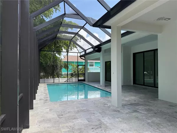 Marco Island, FL 34145,82 Tahiti RD