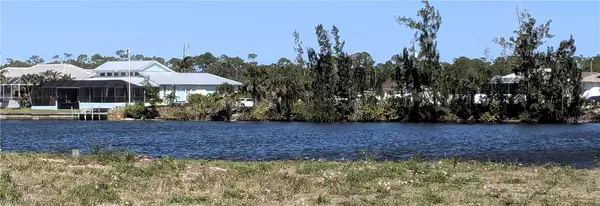 Cape Coral, FL 33993,4212 NW 39th ST