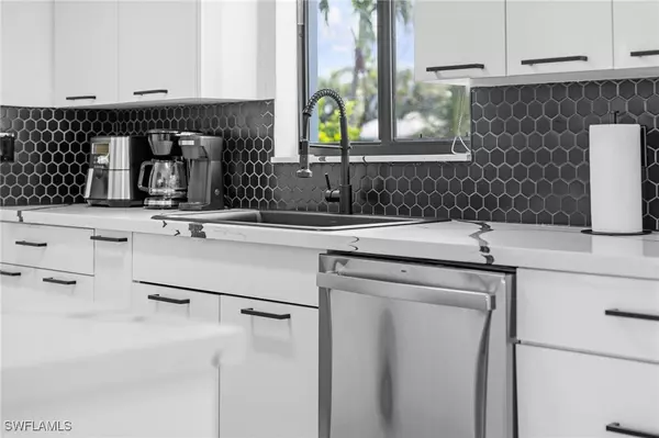 Other, FL 33956,2690 Mangrove ST