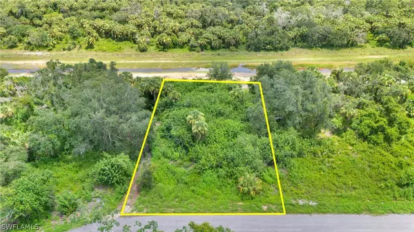 1967 Walcott LOOP, Lehigh Acres, FL 33972