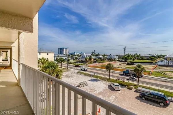 Fort Myers Beach, FL 33931,5000 Estero BLVD #302