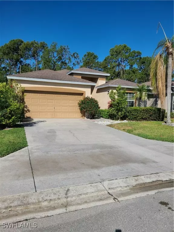 745 Crossfield CIR, Naples, FL 34104