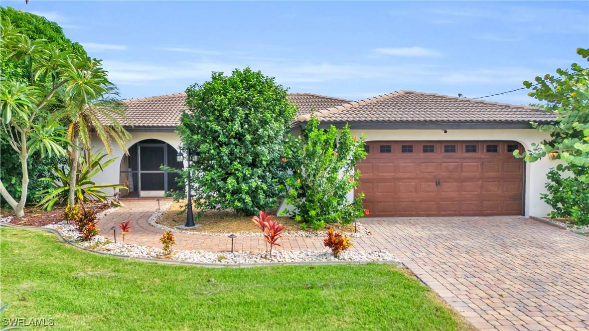 2021 Palaco Grande Pkwy, Cape Coral, FL 33904