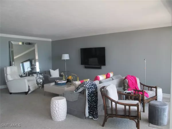 Naples, FL 34103,2381 Gulf Shore BLVD N #503