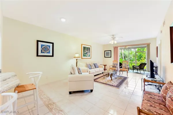 Naples, FL 34108,829 Tanbark DR #104