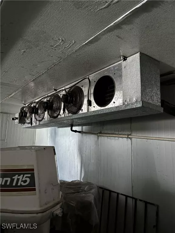 Miami, 33166,7553 NW 70 ST