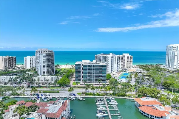 Naples, FL 34103,4031 Gulf Shore BLVD N #10C