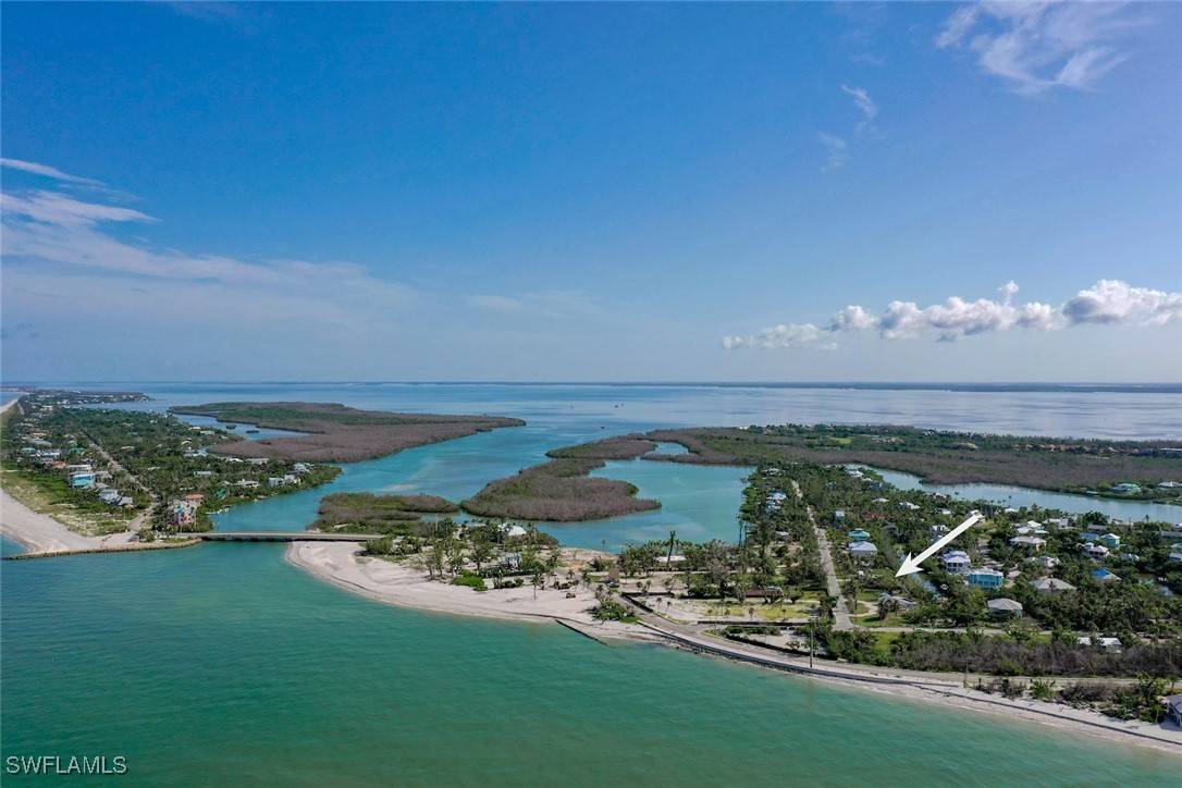 2490 Coconut DR, Sanibel, FL 33957