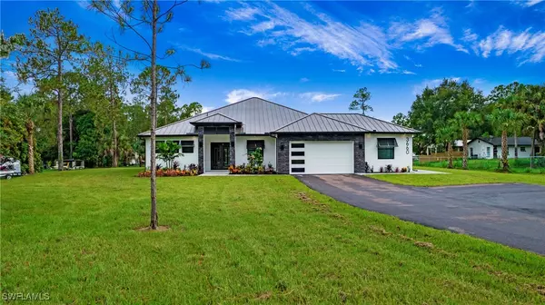 Naples, FL 34120,3660 4th AVE NE