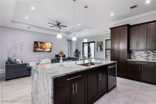 Naples, FL 34120,2598 45th AVE NE