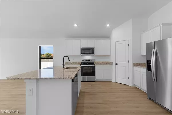 Immokalee, FL 34142,1310 Bush ST W