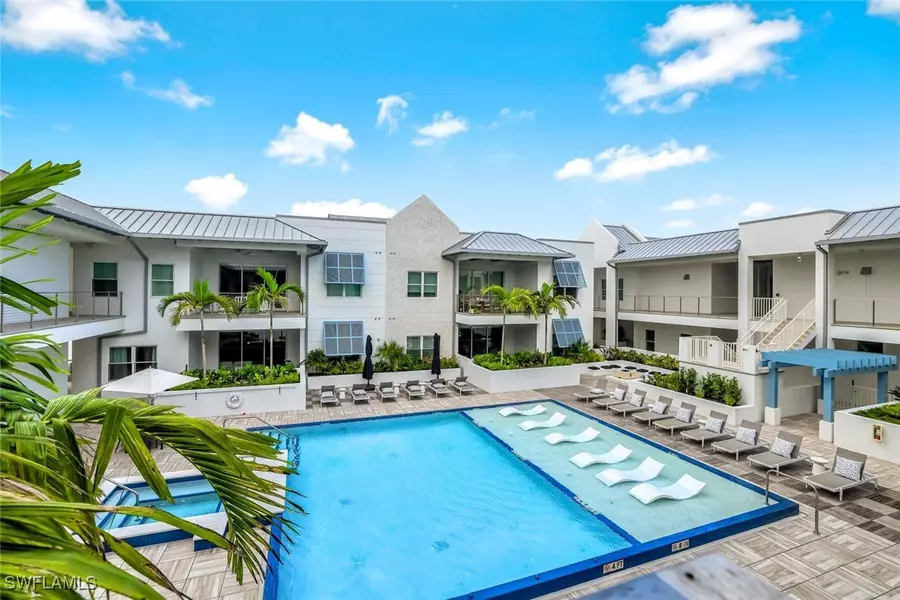 201 8th ST S #308, Naples, FL 34102