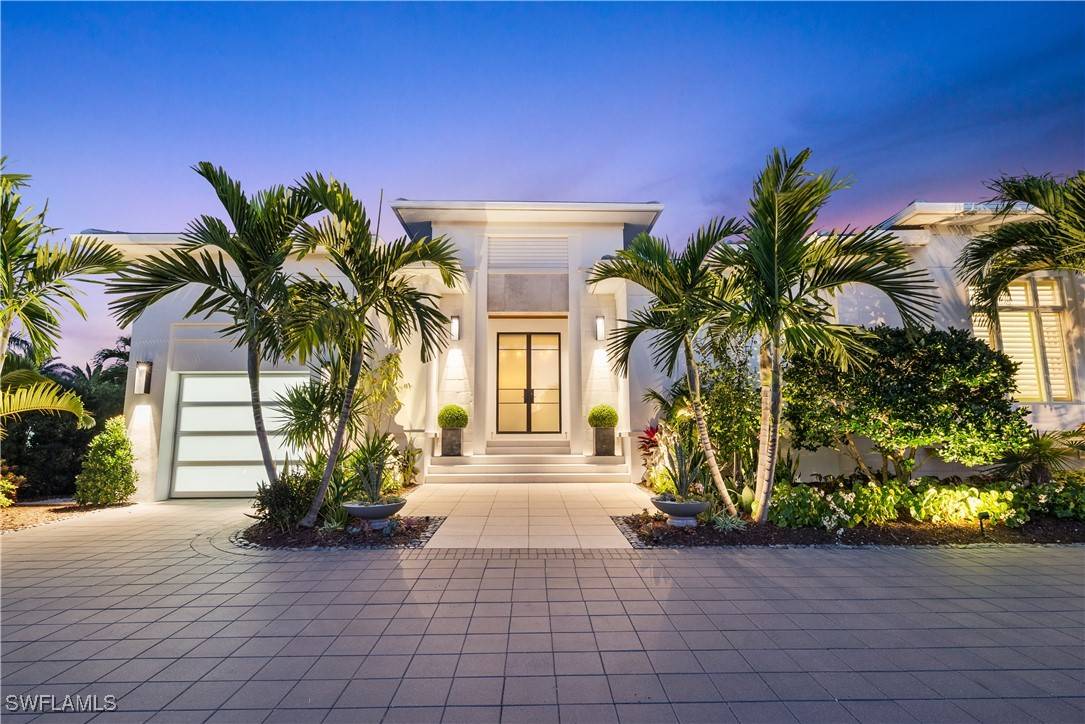 4220 Crayton RD, Naples, FL 34103