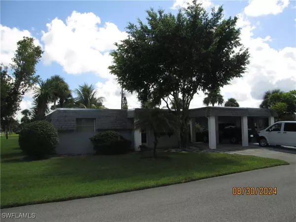 Lehigh Acres, FL 33936,338 Suffolk CT