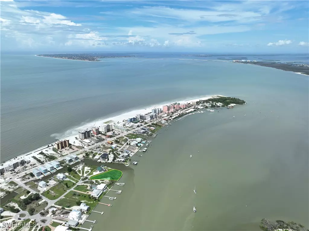 Fort Myers Beach, FL 33931,645 Matanzas CT