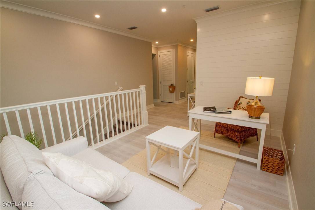 Naples, FL 34114,251 Indies DR E #202