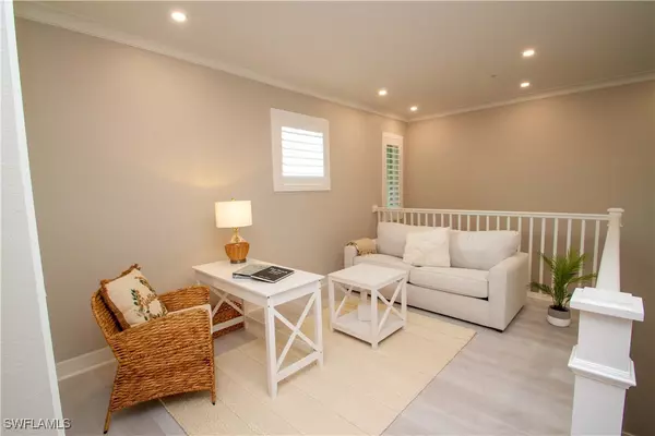 Naples, FL 34114,251 Indies DR E #202