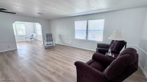 North Fort Myers, FL 33917,14591 Paul Revere LOOP