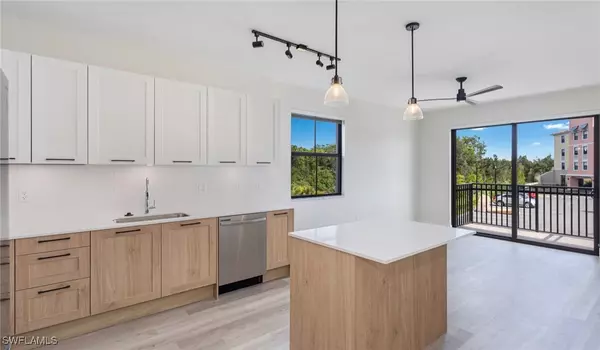 Estero, FL 33928,22980 Vista Edera CIR #3-407