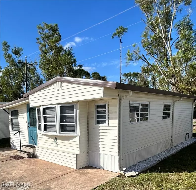 North Fort Myers, FL 33903,228 Caravan CIR