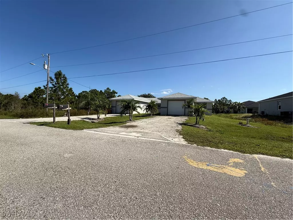 Lehigh Acres, FL 33974,777-779 Bedford DR #779
