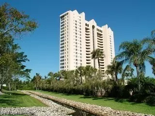 5550 HERON POINT DR #1703, Naples, FL 34108-2868