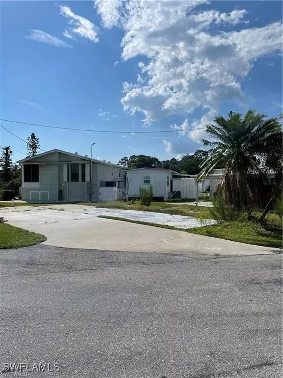Estero, FL 33928,20720 Anchor DR