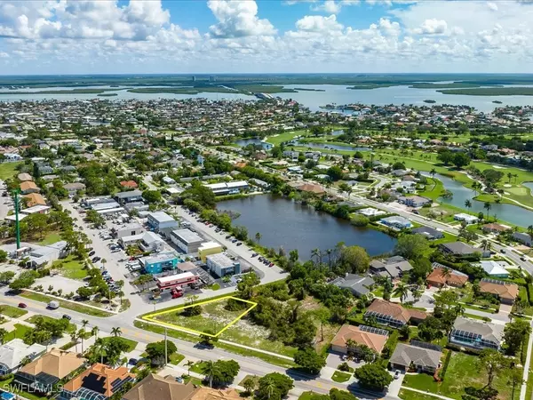 Marco Island, FL 34145,395 Bald Eagle DR