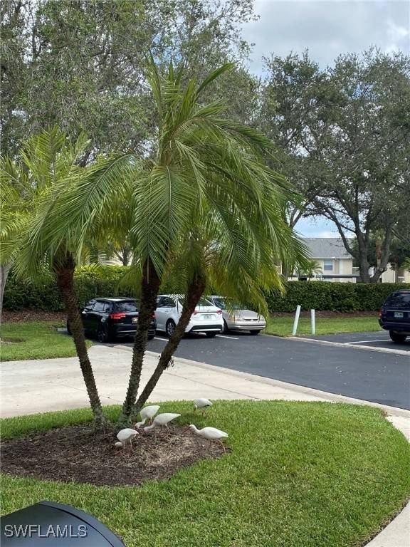 500 Windsor SQ #5-201, Naples, FL 34104