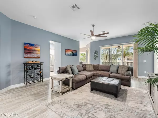 Fort Myers, FL 33908,6021 Jonathans Bay CIR #302