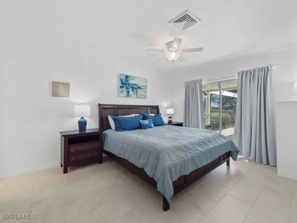 Marco Island, FL 34145,1258 Jamaica RD