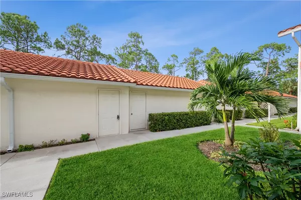 Naples, FL 34104,550 Gabriel CIR #3109