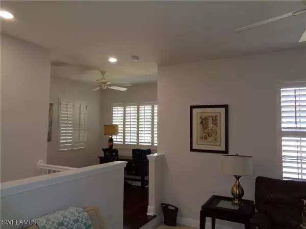 Naples, FL 34119,810 Regency Reserve CIR #8-803