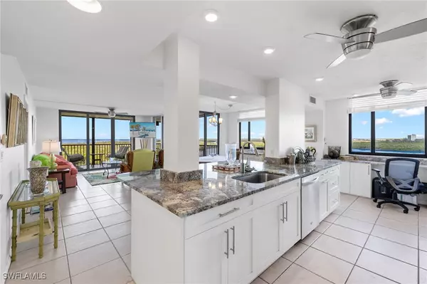 Naples, FL 34108,17 Bluebill AVE #706