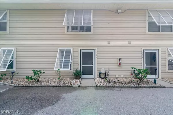 Bonita Springs, FL 34135,25480 Cockleshell DR #1005