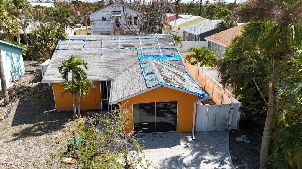 Sanibel, FL 33957,530 Leather Fern PL
