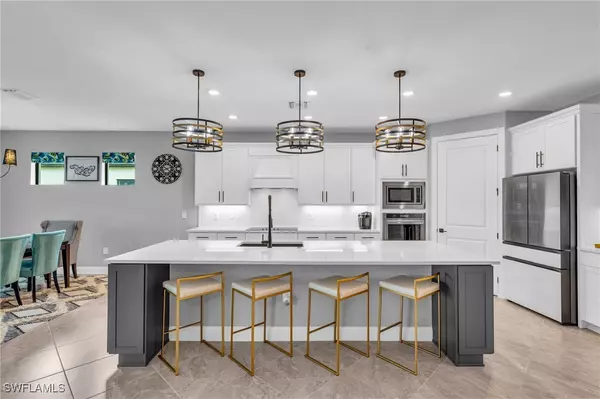 Alva, FL 33920,17030 Sunny Lake CT