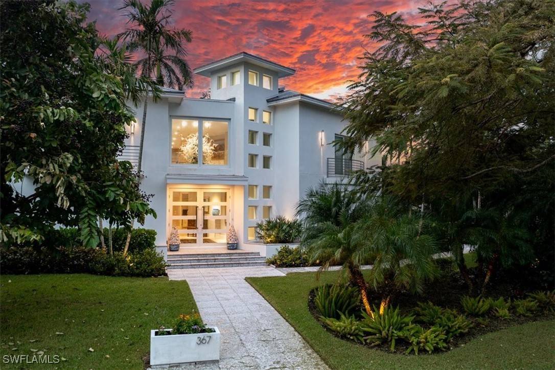 367 5th AVE N, Naples, FL 34102