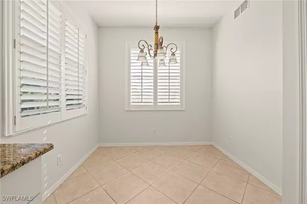 Bonita Springs, FL 34135,9350 Highland Woods BLVD #4308