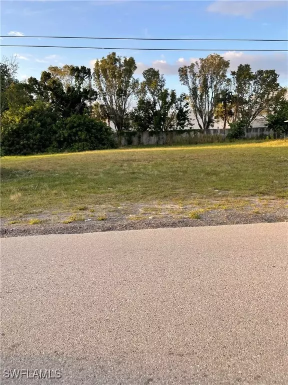 Cape Coral, FL 33990,1734 Coral Point DR
