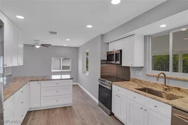 Fort Myers Beach, FL 33931,38 Fairview BLVD